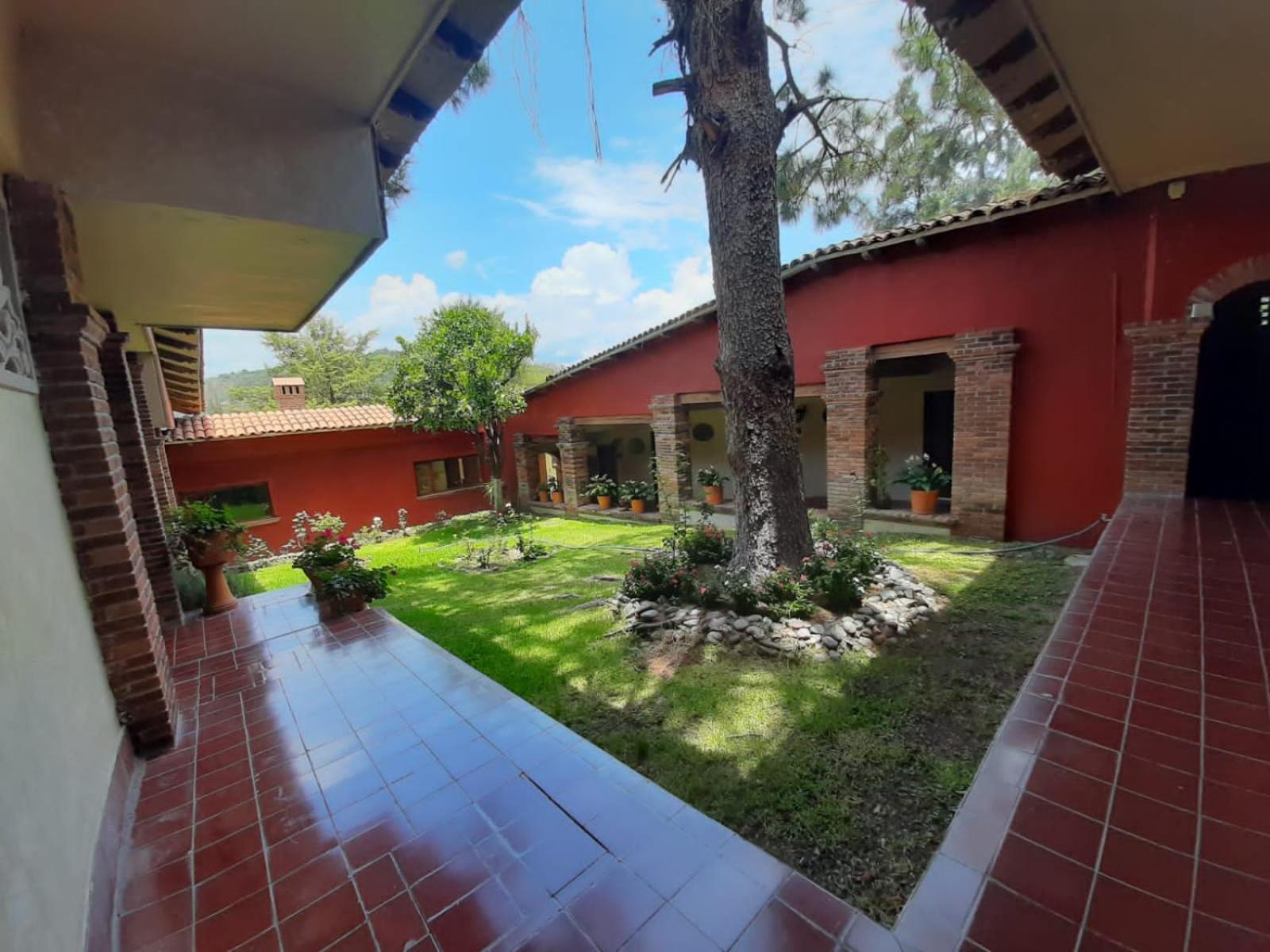 Posada Los Colorines Zinapecuaro Bagian luar foto